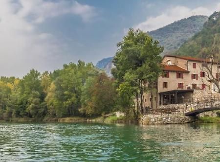 Casa Sul Fiume County House Bed and Breakfast Solagna Buitenkant foto