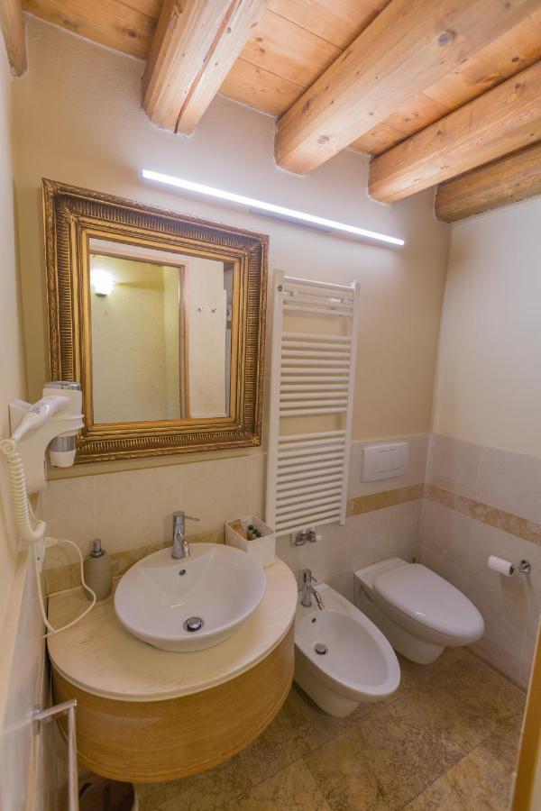 Casa Sul Fiume County House Bed and Breakfast Solagna Buitenkant foto